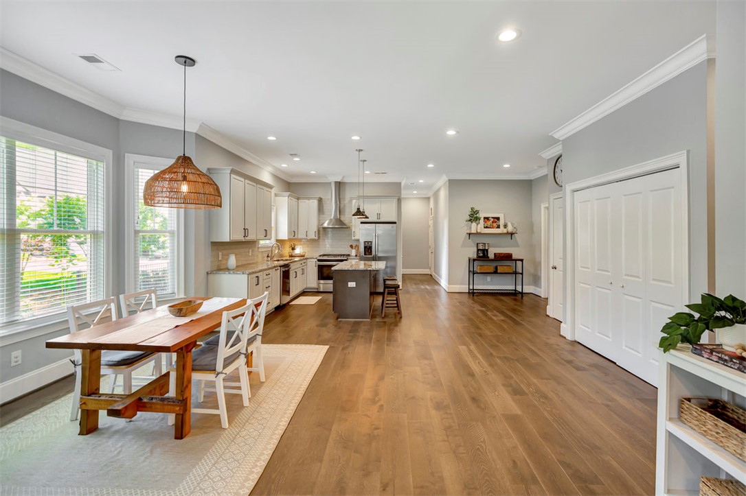 303 E South 4th Street, Seneca, South Carolina image 29
