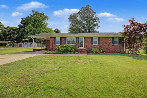 Photo of 115 Brunson Street, Pickens, SC 29671 (MLS # 20302926)