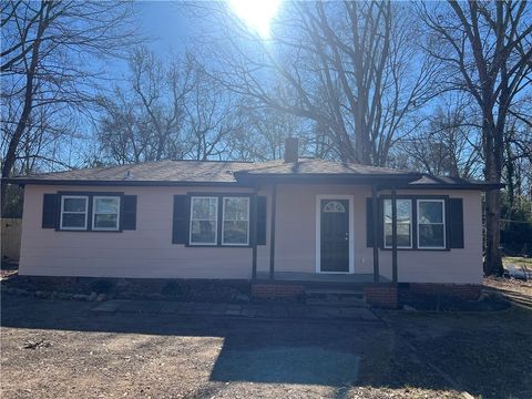 Photo of 3517 Shawnee Avenue, Anderson, SC 29626 (MLS # 20295954)