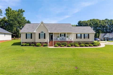 Photo of 223 Harrington Drive, Anderson, SC 29625 (MLS # 20302737)