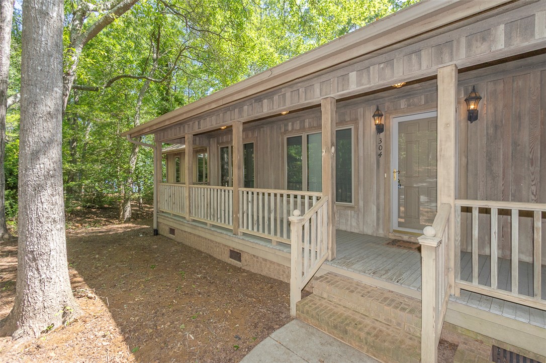 304 Paradise Circle, Townville, South Carolina image 6