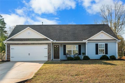 Photo of 114 Sunny Point Loop, Central, SC 29630 (MLS # 20299486)
