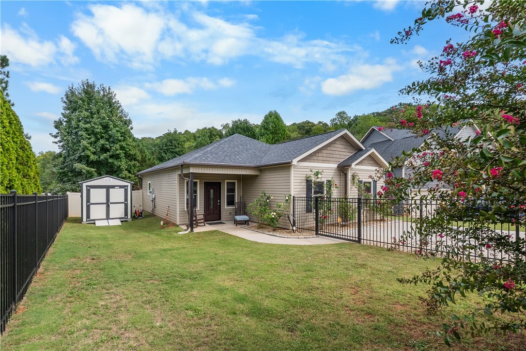 3 Cringle Lane