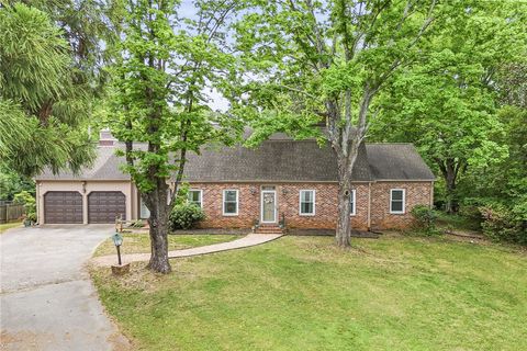 Photo of 2804 Echo Trail, Anderson, SC 29621 (MLS # 20298763)