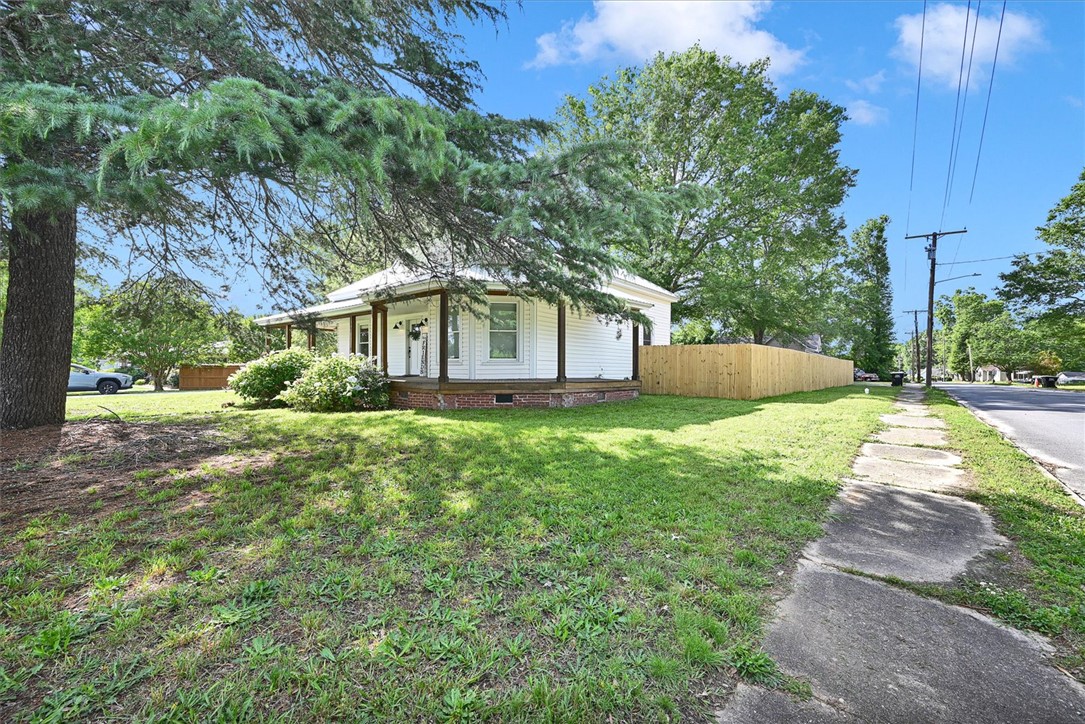 301 Blue Ridge Avenue, Belton, South Carolina image 3