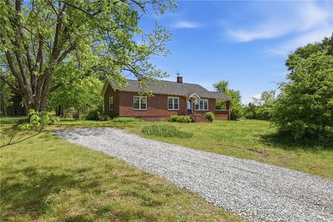 Photo of 100 Easley Highway, Pelzer, SC 29669 (MLS # 20300158)