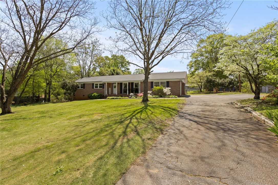 26 Pine Ridge Drive, Greenville, South Carolina image 3