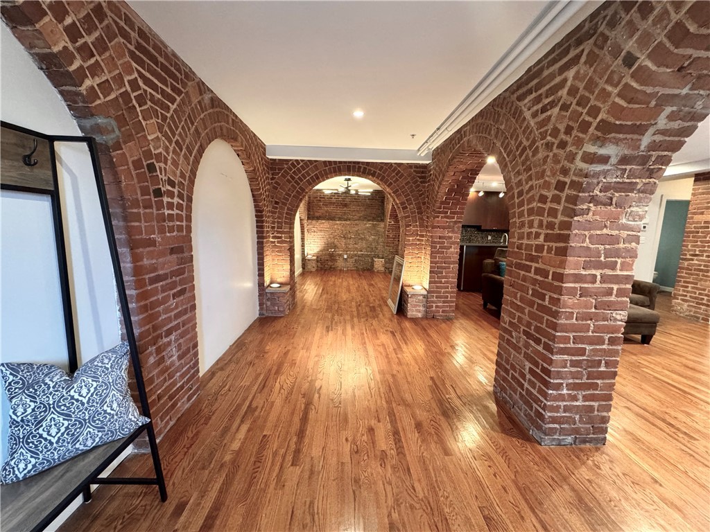 400 E Washington Street, Greenville, South Carolina image 2
