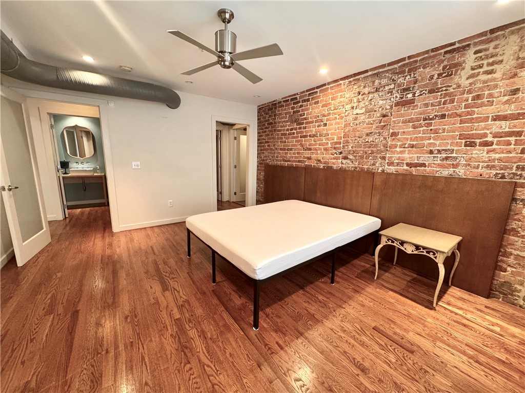 400 E Washington Street, Greenville, South Carolina image 13
