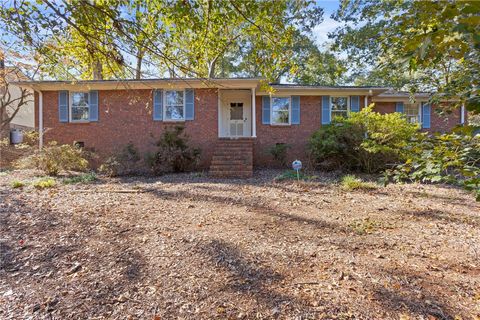 Photo of 27 Riverview Drive, Greenville, SC 29611 (MLS # 20295242)