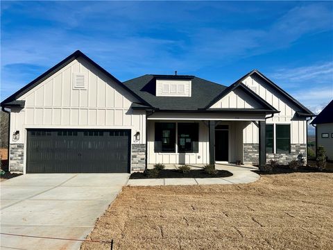 Homes For Sale - 136 Shale Drive<br/> Central, SC 29630