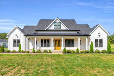 Photo of 164 Triangle Pine Road, Fountain Inn, SC 29644 (MLS # 20294600)