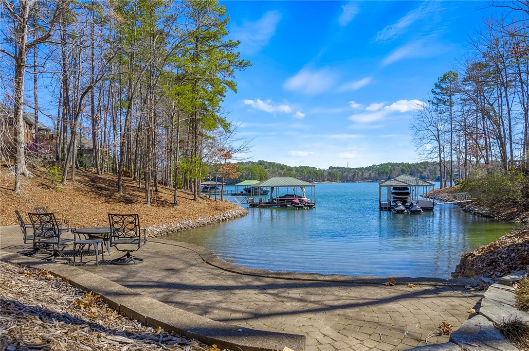 414 E Waterside Drive, Seneca, South Carolina image 2