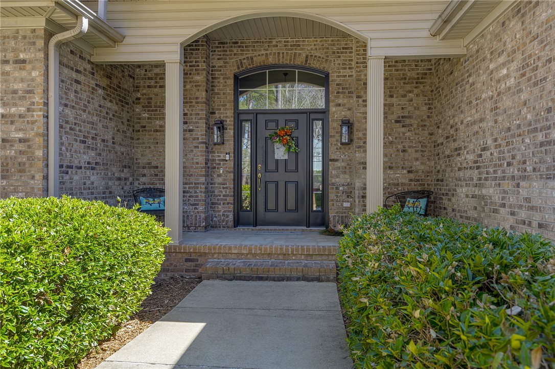 414 E Waterside Drive, Seneca, South Carolina image 5