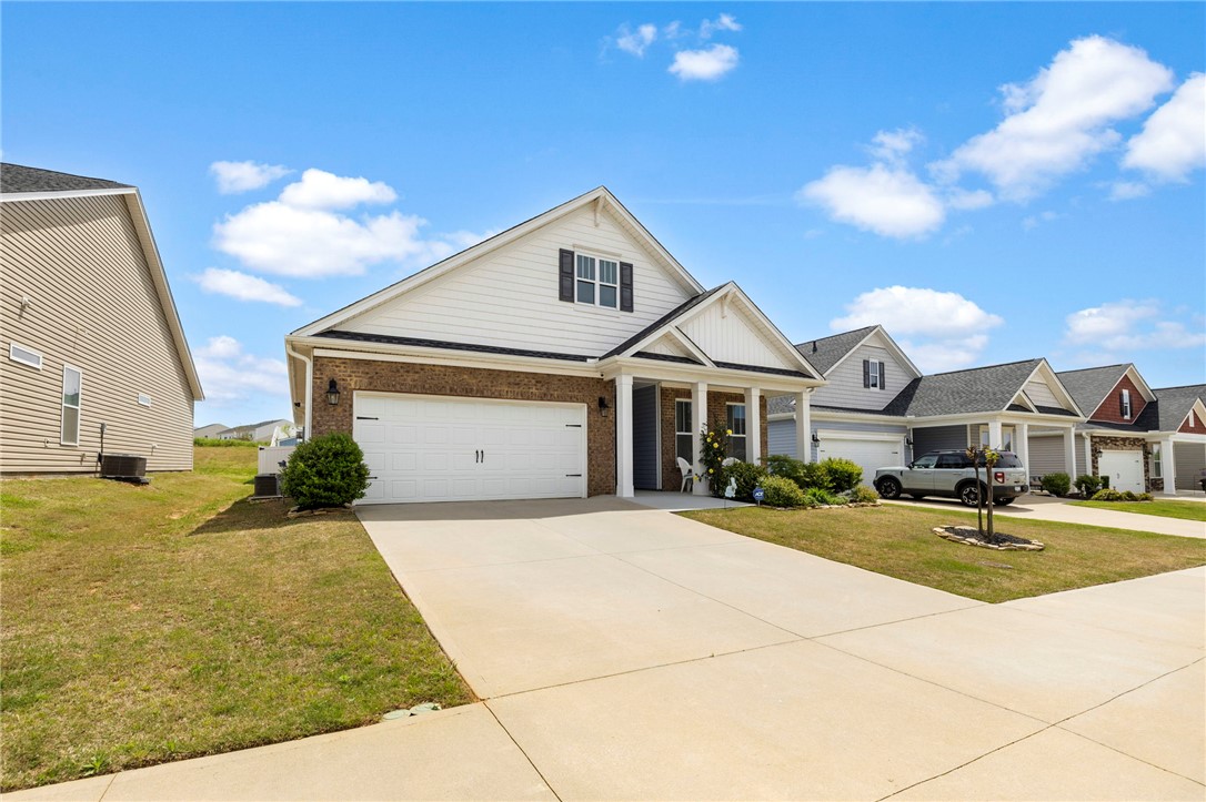 313 Pollyanna Drive, Greenville, South Carolina image 2
