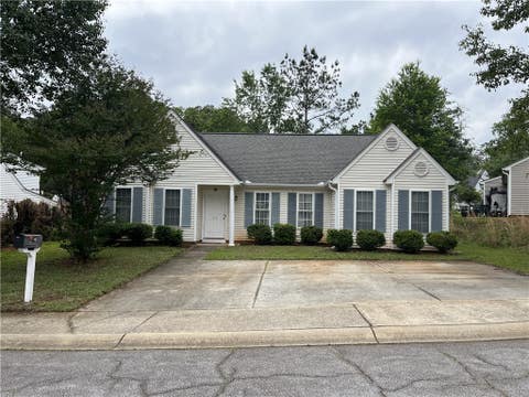 Homes For Rent - 116 Arbors Court<br/> Central, SC 29630