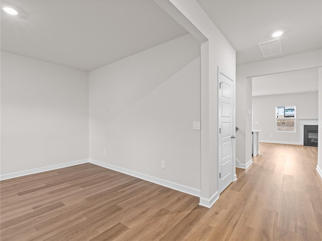 517 Hazelcroft Drive, Fountain Inn, South Carolina image 4