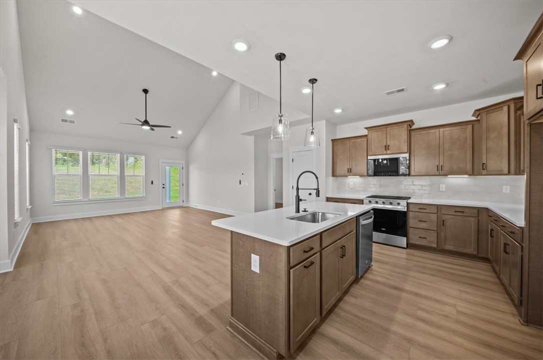 108 Village Creek Drive, Anderson, South Carolina image 9