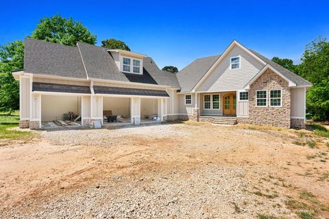 Photo of 707 Vickery Street Extension, Hartwell, GA 30643 (MLS # 20300315)