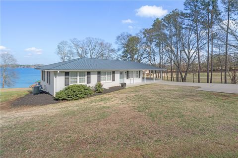 Photo of 640 Old Salem Road, Seneca, SC 29672 (MLS # 20299891)