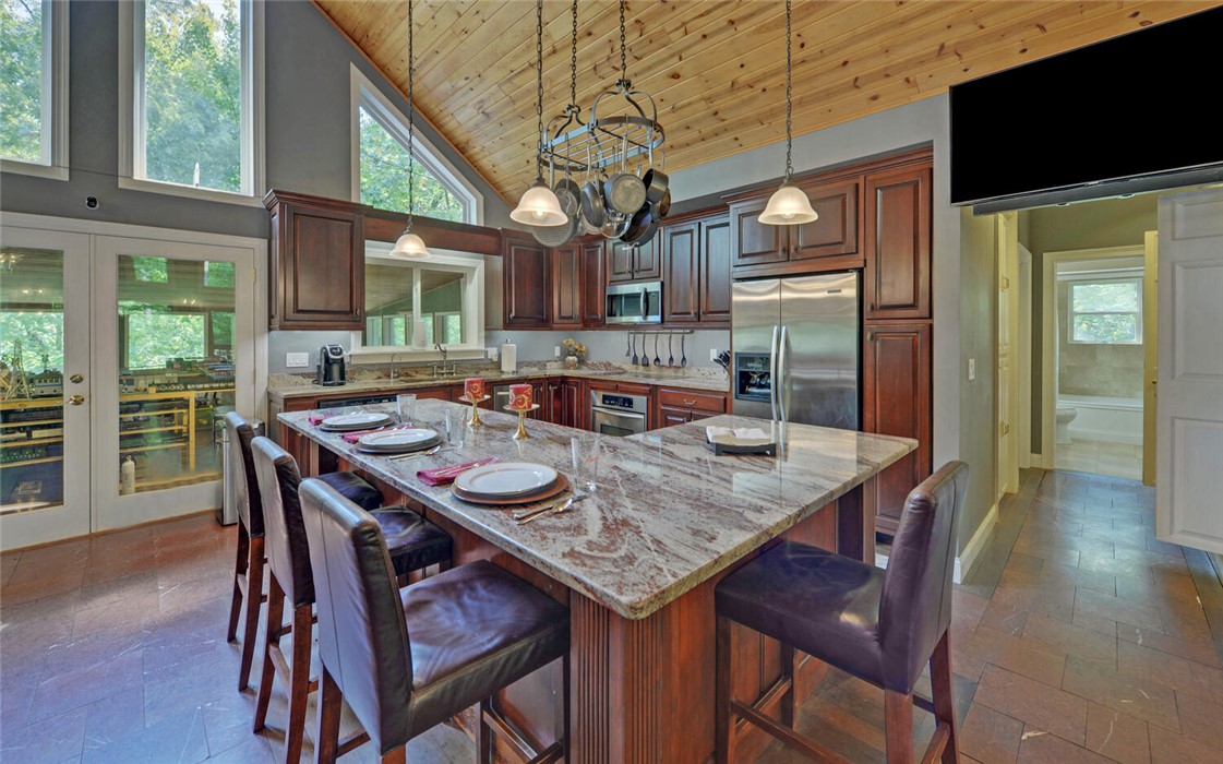 25 Greenewood Lane, Hartwell, Georgia image 11