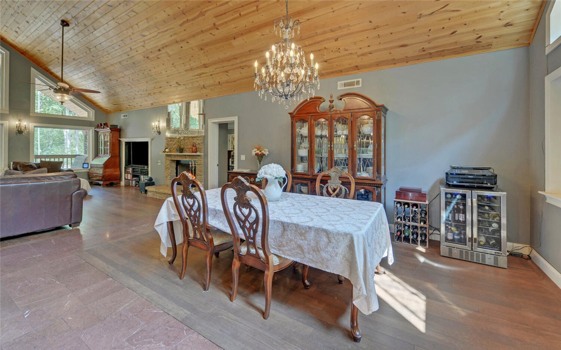 25 Greenewood Lane, Hartwell, Georgia image 13
