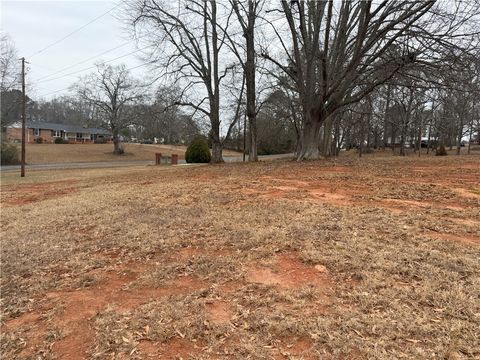 Vacant Land For Sale - 129 Bentley Drive<br/> Belton, SC 29627