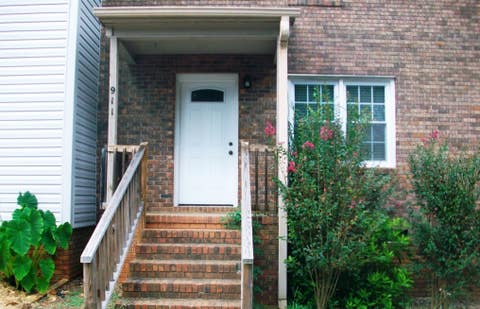 Townhouse For Rent - 911 Georgetown Street<br/> Clemson, SC 29631