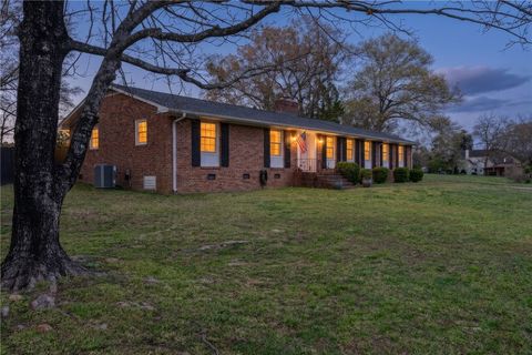 Photo of 300 N Green Street, Williamston, SC 29697 (MLS # 20299268)