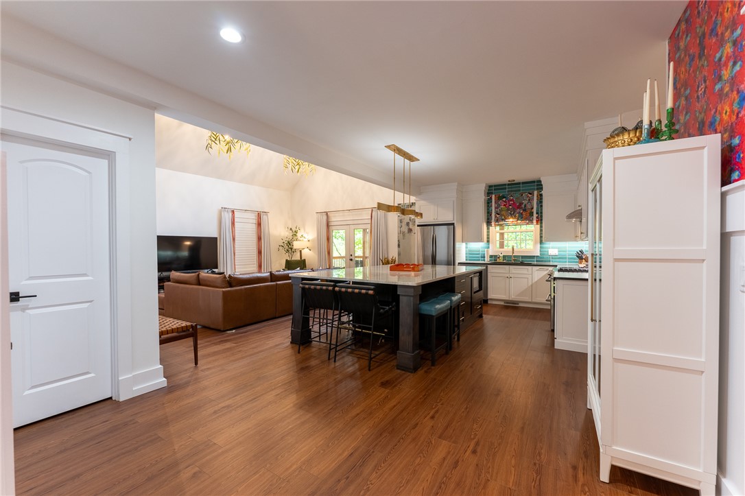 505 Waters Edge Court, West Union, South Carolina image 4