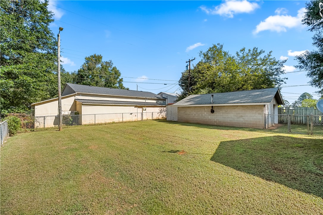 Anderson, South Carolina 29624, United States, 3 Bedrooms Bedrooms, ,2 BathroomsBathrooms,Residential,Pending,208304