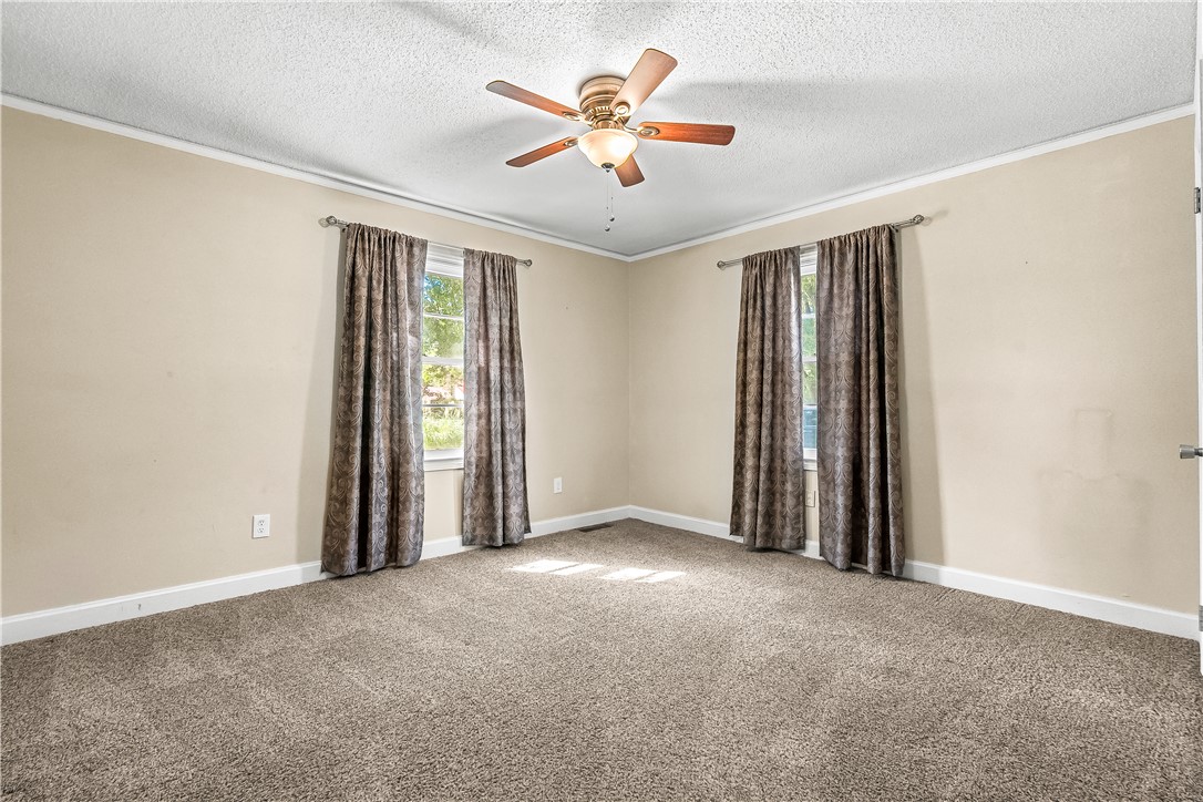 Anderson, South Carolina 29624, United States, 3 Bedrooms Bedrooms, ,2 BathroomsBathrooms,Residential,Pending,208304