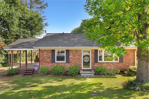 Photo of 503 Stone Drive, Anderson, SC 29625 (MLS # 20300363)