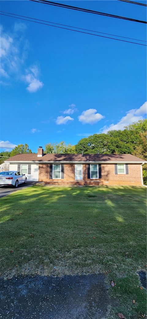 Photo of 103 Woodleigh Drive, Taylors, SC 29687 (MLS # 20295253)