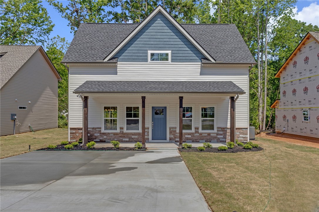 220 Saluda Street, Belton, South Carolina image 1