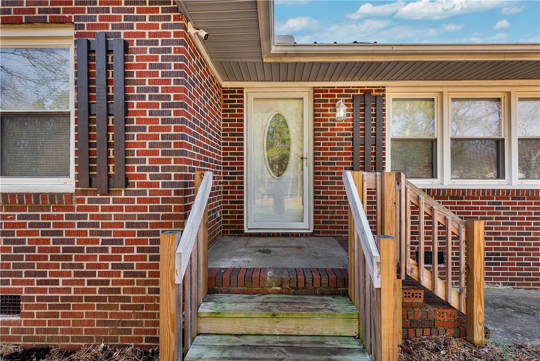 740 Keowee Road, Iva, South Carolina image 16