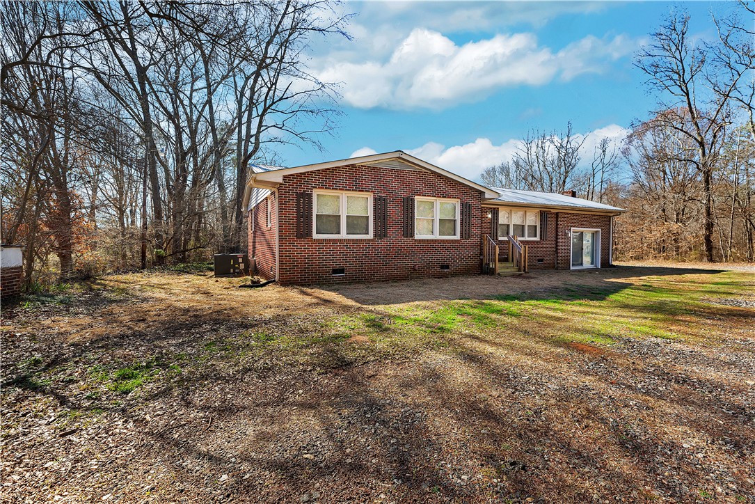 740 Keowee Road, Iva, South Carolina image 1