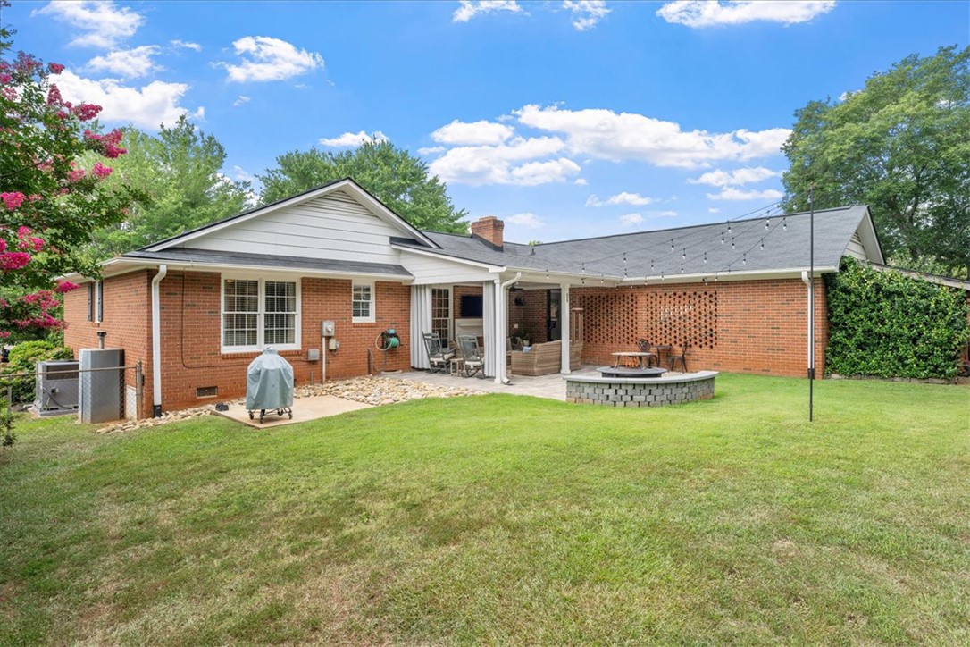 Anderson, South Carolina 29621, United States, 3 Bedrooms Bedrooms, ,2 BathroomsBathrooms,Residential,Active,169913