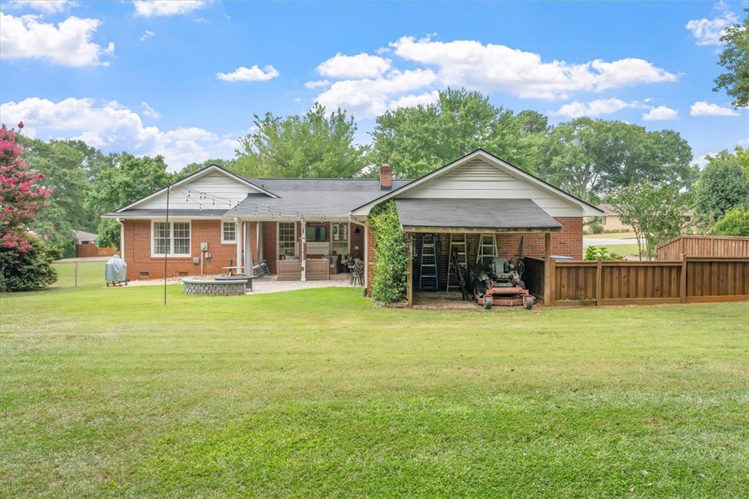 Anderson, South Carolina 29621, United States, 3 Bedrooms Bedrooms, ,2 BathroomsBathrooms,Residential,Active,169913