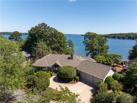 Photo of 10 Beacon Drive, Salem, SC 29676 (MLS # 20302345)