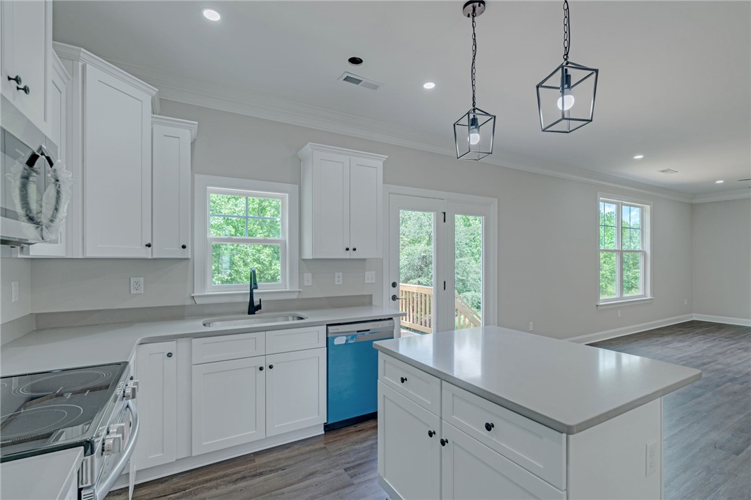 124 River Oaks Circle, Piedmont, South Carolina image 9