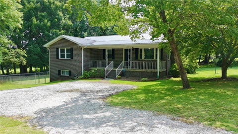 Photo of 202 Muller Road, Walhalla, SC 29691 (MLS # 20303847)