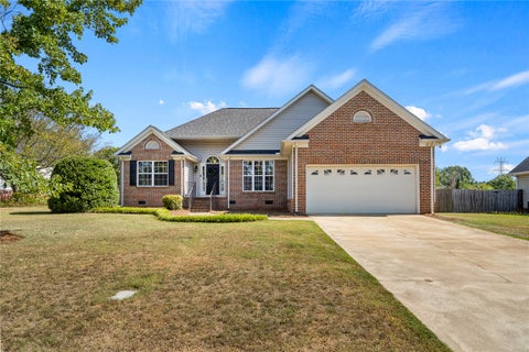 Photo of 108 Thorncliff Place, Anderson, SC 29625 (MLS # 20305993)