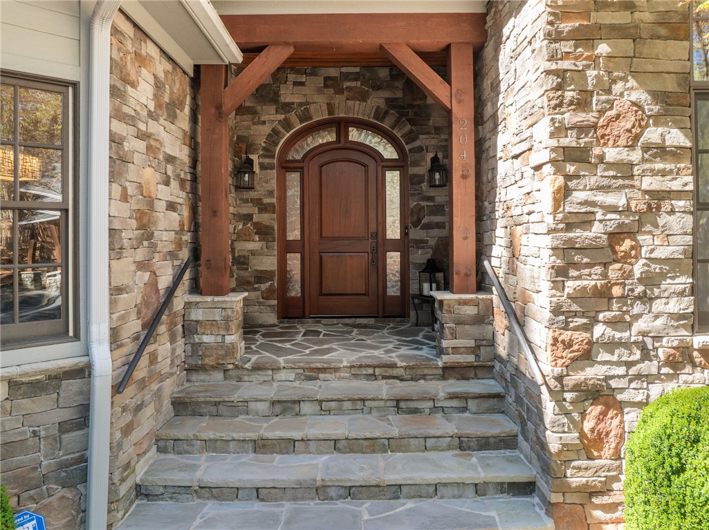 204 Oakmont Court, Sunset, South Carolina image 2
