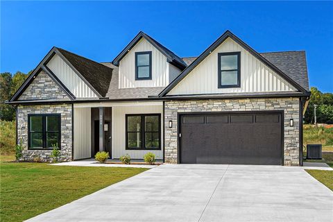 Photo of 2929 Old Greenville Highway, Central, SC 29630 (MLS # 20293612)