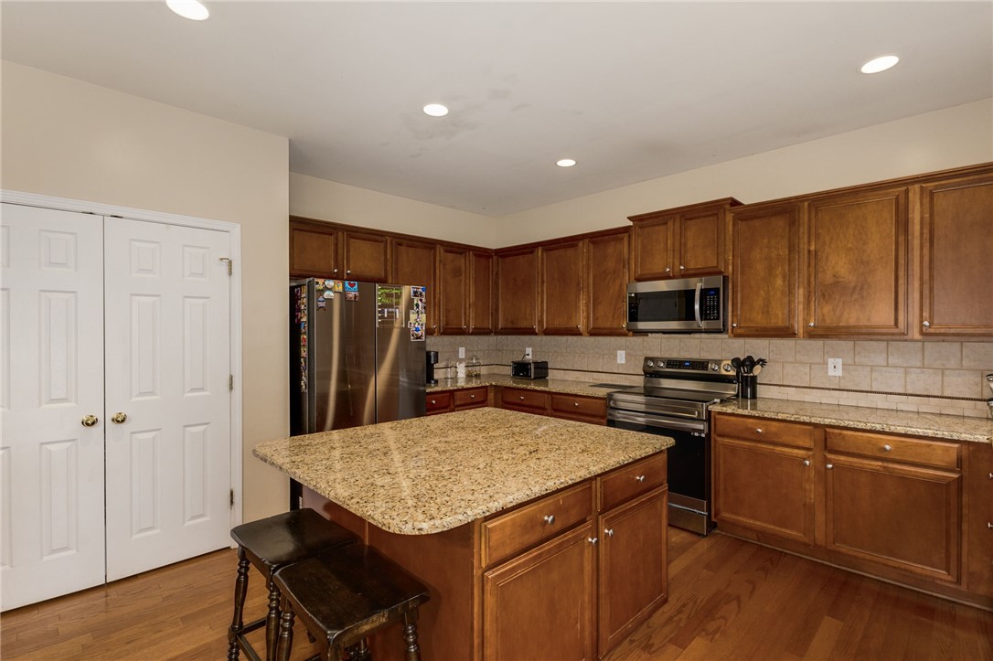 303 Tulip Tree Lane, Simpsonville, South Carolina image 6