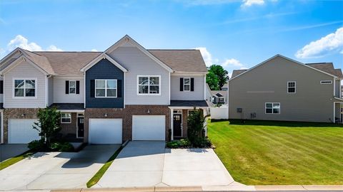 Photo of 453 Bee Cove Way, Pendleton, SC 29670 (MLS # 20301695)