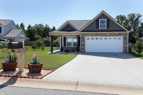 Photo of 160 Pheasant Ridge Drive, Anderson, SC 29626 (MLS # 20305236)