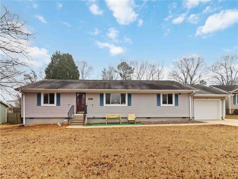 Photo of 113 Heather Lane, Mauldin, SC 29662 (MLS # 20296194)