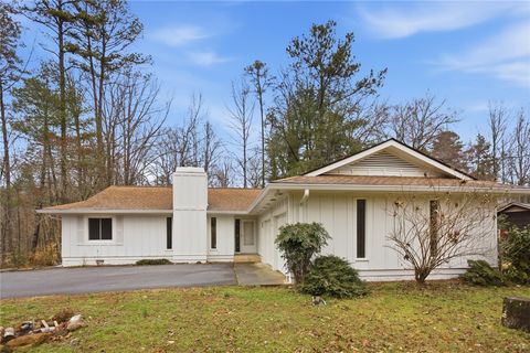 Photo of 4787 Bayshore Drive, Seneca, SC 29672 (MLS # 20297975)